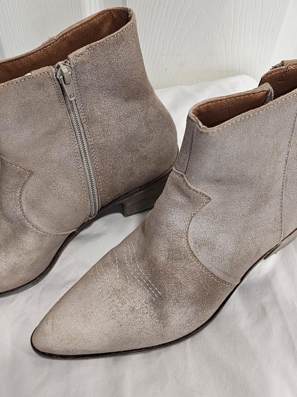 Lucky Brand Taupe Suede Pointed Toe Ankle Booties